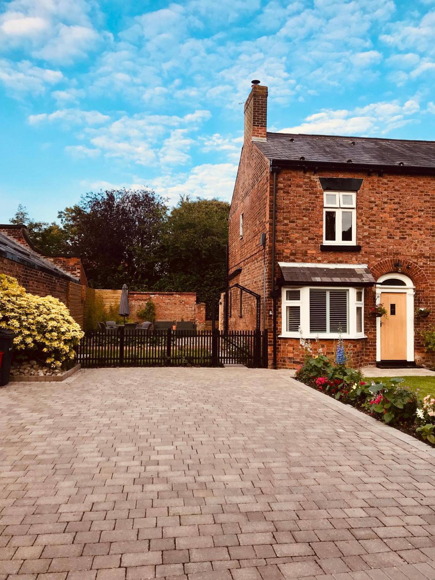 Eden Cottage Frodsham Exteriör bild