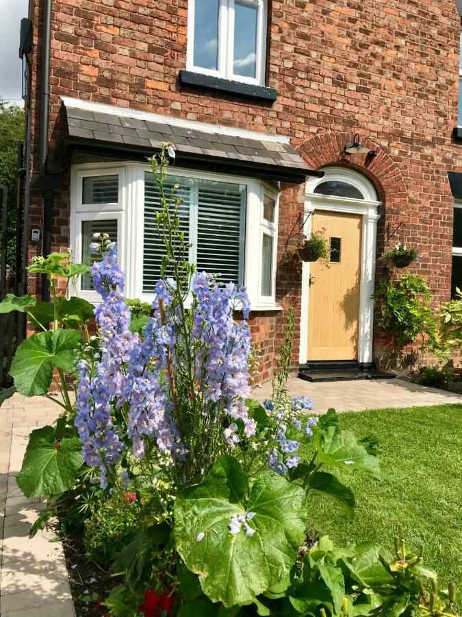 Eden Cottage Frodsham Exteriör bild